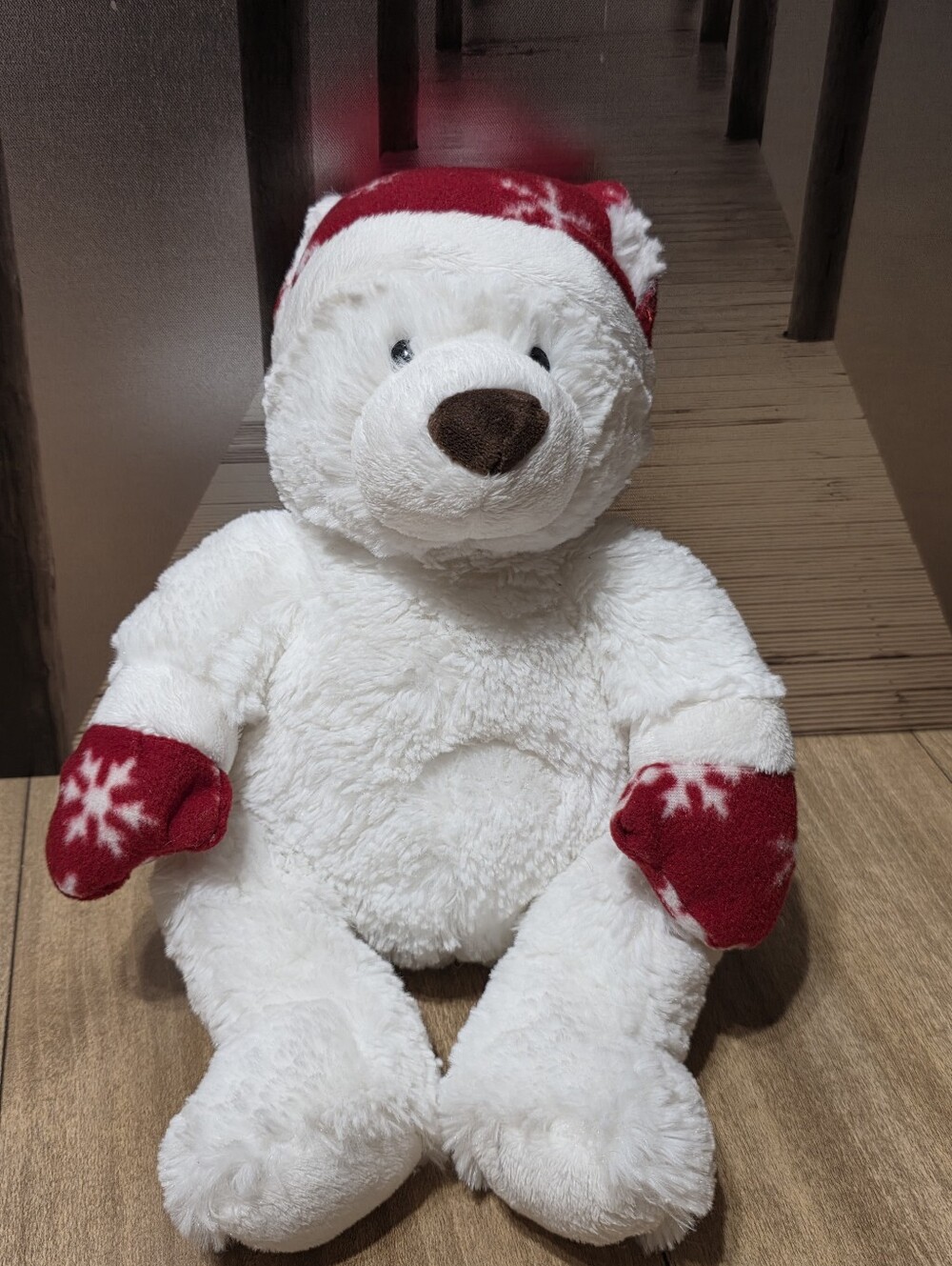 AMAZON BY GUND WHITE CHRISMAS BEAR BY CUDDLE BARN  White Polar